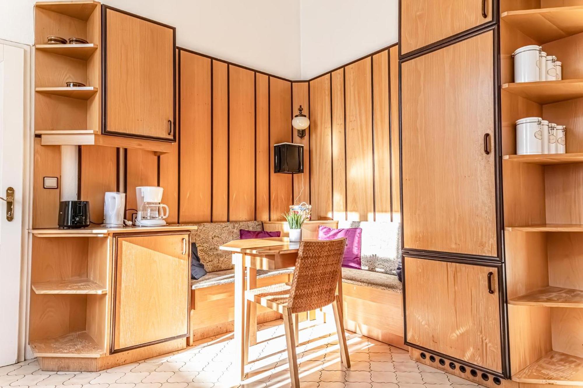 Very 4br Shared Ideal For Longstays, For 10p Appartamento